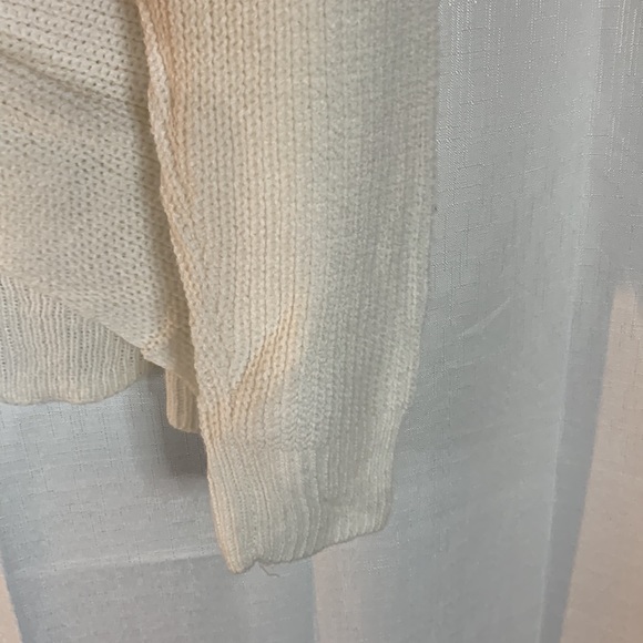 2/$20 Alison Andrews L Ribbed Sweater - Picture 8 of 10